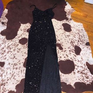 Women’s black prom dress